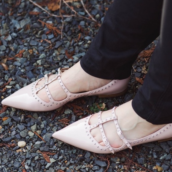 ⬇️ Givenchy 'Elegant Piper' Pointy Toe Flat - Picture 5 of 8